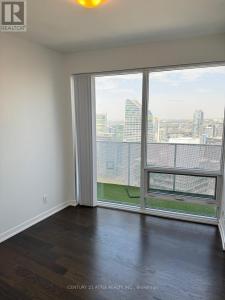 100 HARBOUR STREET, Toronto (waterfront Communities), 安大略省 M5J 0B5, 加拿大