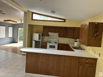 147 CEDAR GLEN, Rural Brazeau County, Alberta T0C 1W0, Canada