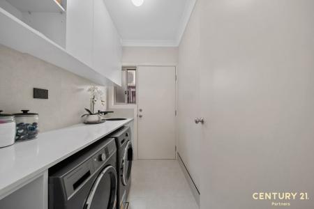 113 Robey Avenue, Middleton Grange, NSW 2171, Australie