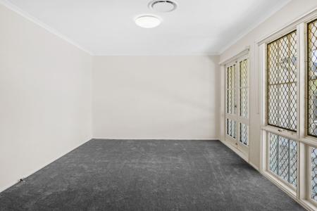 19 Georgiana Crescent, Ambarvale, NSW 2560, Australia