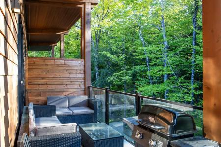 5125  Ch. du Parc, Orford, Quebec J1X 7N9, Canada