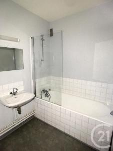Riom, Auvernia 63200, Francia