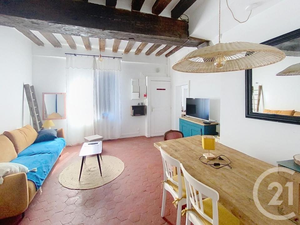 Joigny, Bourgogne 89300, France
