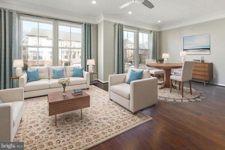 21417 Falling Rock Terrace, Broadlands, Virgínia 20148, Estados Unidos