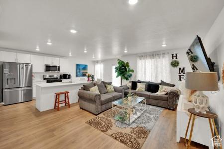 3755 S GOLD BANK DR W, Magna, Utah 84044, HOA KỲ