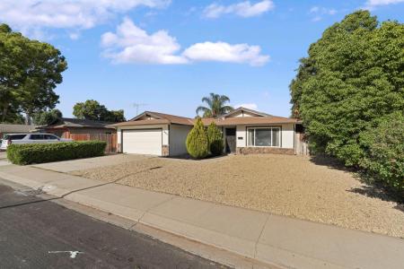 1660 Kingwood Avenue, Manteca, California 95336, USA