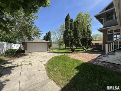 387 N Kellogg Street, Galesburg, Illinois 61401, USA
