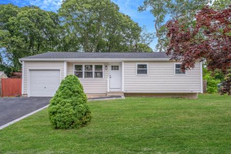 71 Selden Blv, Centereach, NY 11720, USA