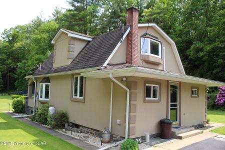 32 Old Tavern Road, Hunlock Creek, Pennsylvania 18621, USA