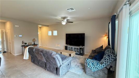 10325 Toasted Acorn Drive, Las Vegas, 内华达州 89166, 美国