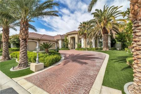 2733 Red Arrow Drive, Las Vegas, Nevada 89135, USA