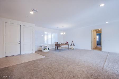 8665 Jerlyn Street, Las Vegas, Nevada 89113, Estados Unidos