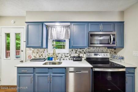 8345 Shannon Drive, Tobyhanna, Pennsylvania 18466, Estados Unidos