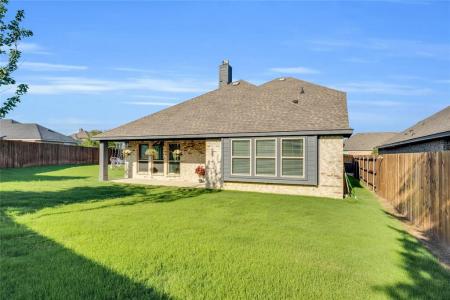 1621 Whispering Trail Drive, Waxahachie, Texas 75165, USA