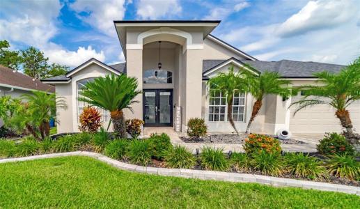 18504 Country Crest Place, Tampa, Florida 33647
