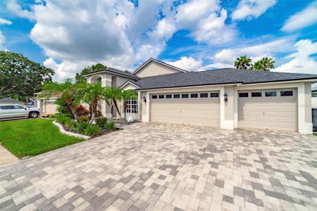 18504 Country Crest Place, Tampa, Florida 33647