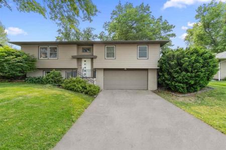 315 Westgate St., Iowacity, Iowa 52246, USA