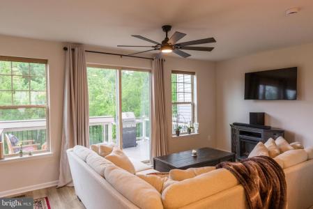1221 Creek Bank Drive, Stafford, Virginia 22554, Stati Uniti