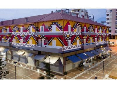 Pazari I ri, Tirana, Albania