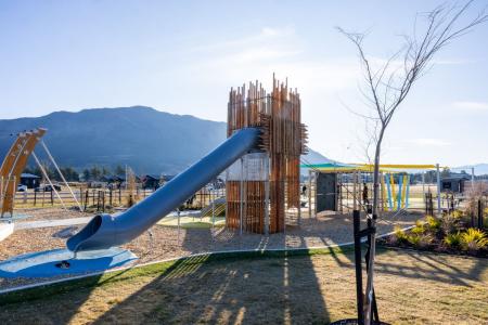 8 Pinn Street, Lake Hawea, Queenstown-Lakes District 9382, ניו-זילנד