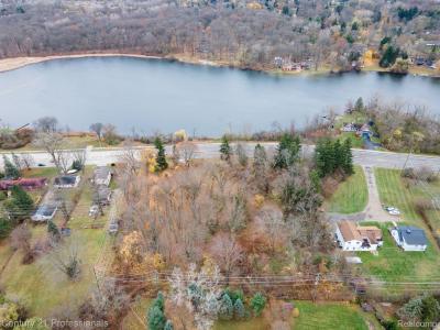 LOT 2 W WALTON, Waterford, Michigan 48329, USA