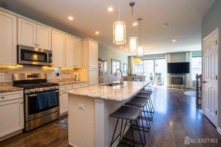 4 Woodrose Lane, Monroe, New Jersey 08831, USA