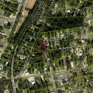 125 Alice St, Pensacola, Florida 32505, USA