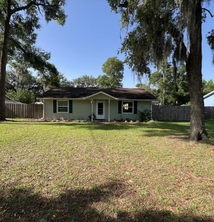 117 Eliam Road, Melrose, Floryda 32666, USA