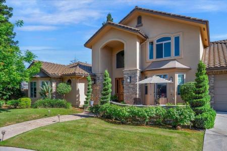 2707 W Menlo Avenue, Fresno, California 93711, USA
