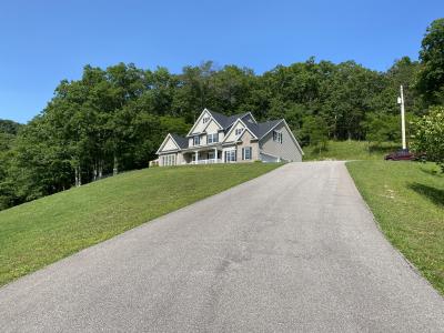 8245 Whites Creek Road, Wayne, WV 25570, USA