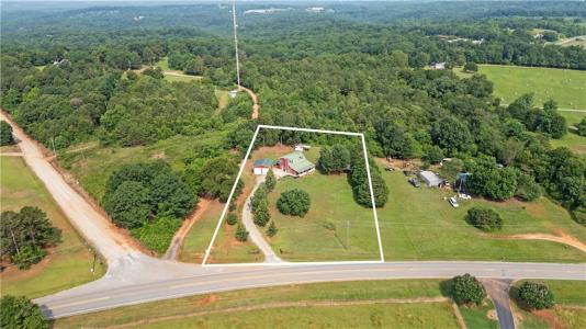 2246 Wildcat Bridge Road, Royston, Georgia 30662, USA