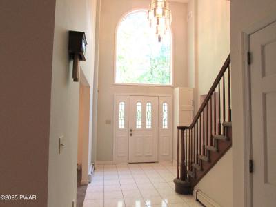 804 Basswood Court W, Lords Valley, Pennsylvania 18428, USA
