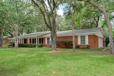 1705 Boston, Bridgeport, Texas 76426, États-Unis