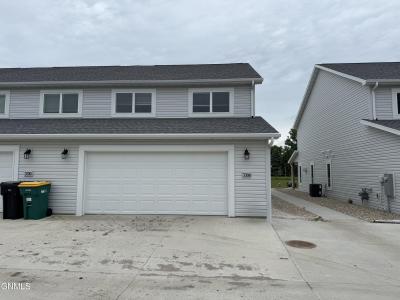 3308 Kenner Loop, Bismarck, North Dakota 58504, USA