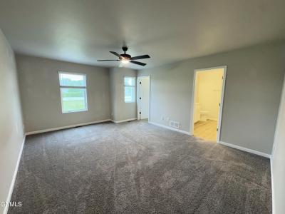 3308 Kenner Loop, Bismarck, North Dakota 58504, USA