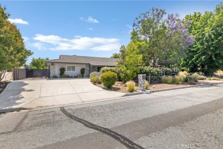 3890 English, Hemet, California 92544, USA