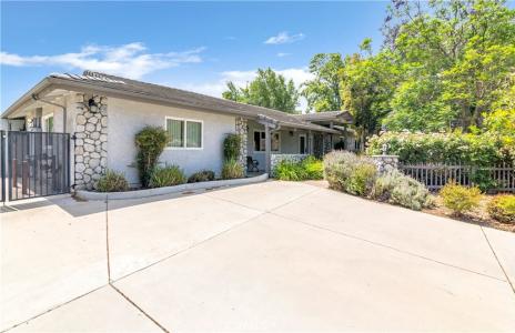 3890 English, Hemet, California 92544