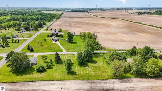 2090 W Jefferson Road, St Louis, Michigan 48880, USA