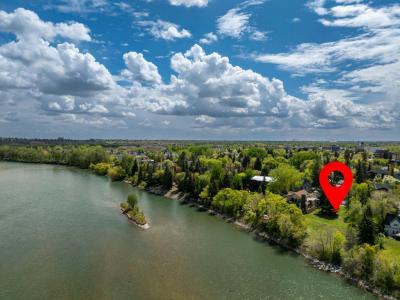 14 MAJOR STEWART LANE SE, Calgary, Alberta T2G 2Z2, Canada