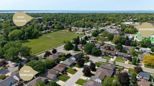 1049 BERNARD COURT, Sarnia, Ontario N7S 6J6, Canada