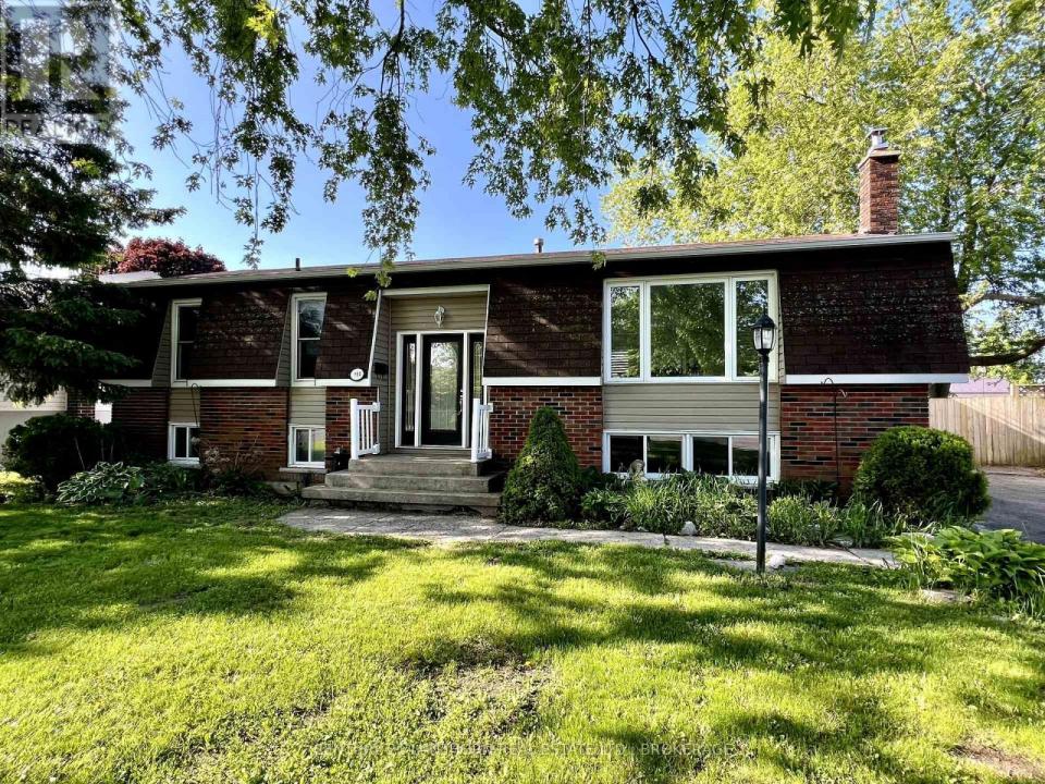 190 AMHERST DRIVE, Loyalist (amherstview), 安大略省 K7N 1T4, 加拿大