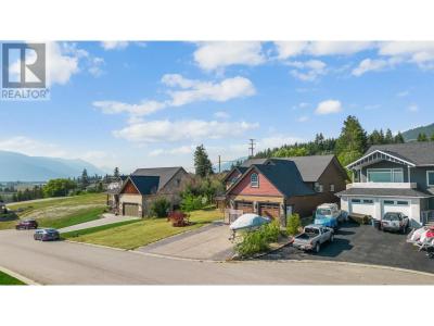 1028 PURCELL CRESCENT, Creston, Kolumbia Brytyjska V0B 1G3, Kanada