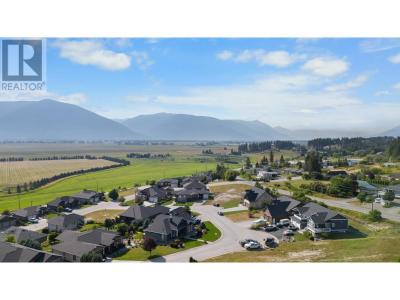 1028 PURCELL CRESCENT, Creston, Kolumbia Brytyjska V0B 1G3, Kanada
