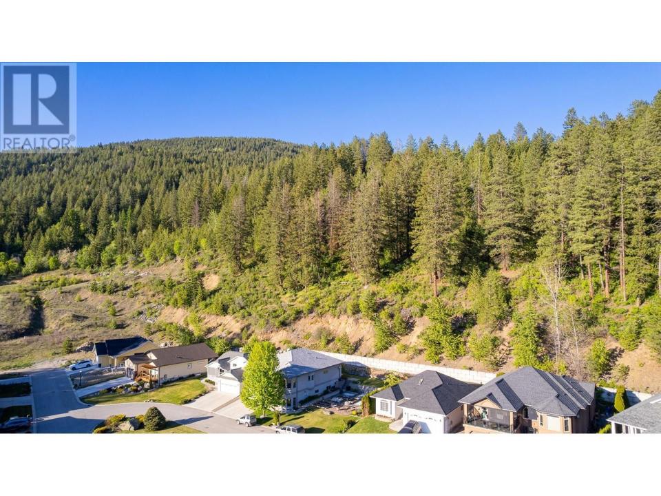 420 20TH AVENUE NORTH, Creston, Colúmbia Britânica V0B 1G5, Canadá