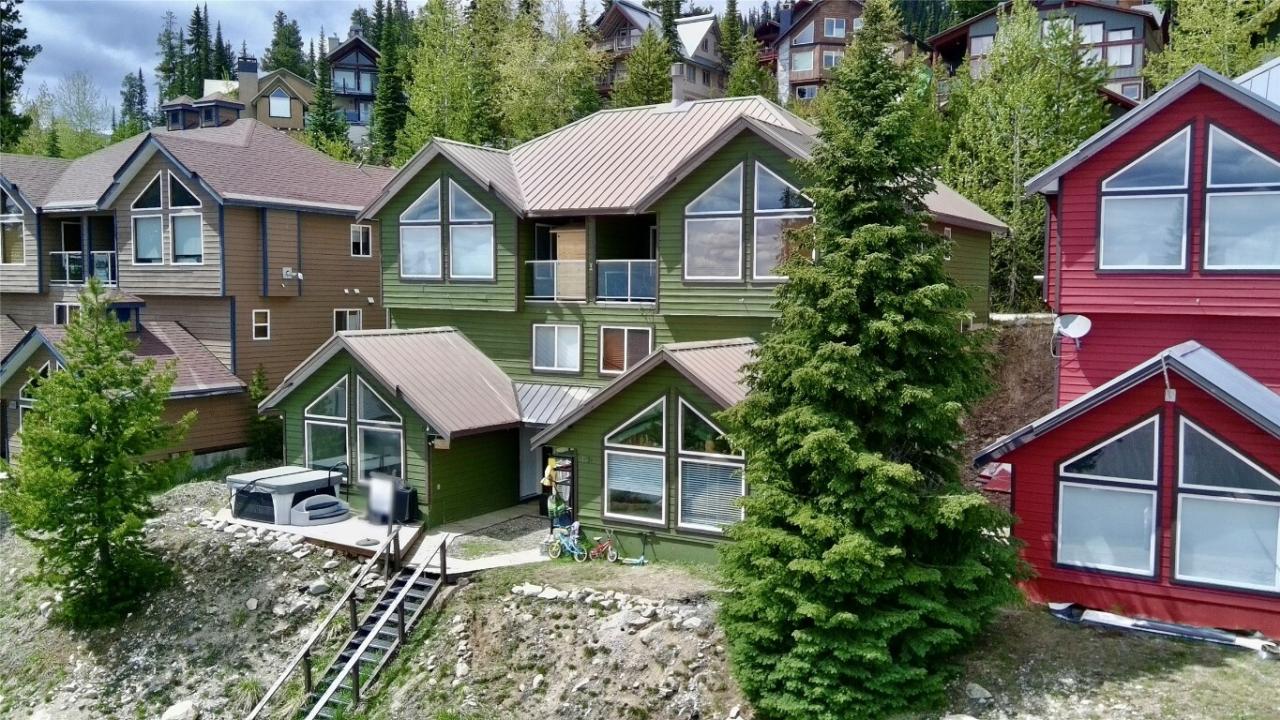5981 SNOW PINES CRESCENT, Big White, British Columbia V1P 1P3, Canada