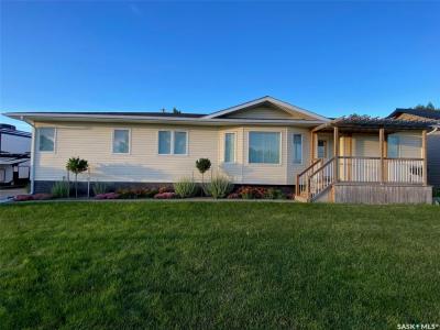 225 3RD STREET, Weyburn Rm No. 67, Saskatchewan S0C 1X0, Canada