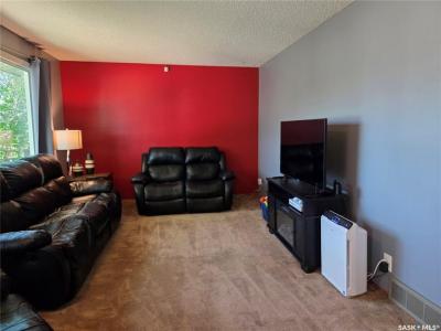 10208 BORDEN CRESCENT, North Battleford, 薩斯喀徹溫省 S9A 3A1, 加拿大
