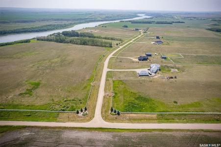 #2 WHISPER RIVER LANE, Corman Park Rm No. 344, Saskatchewan S7P 0E5, Canada