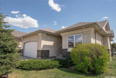 201 CARTWRIGHT TERRACE, Saskatoon, Saskatchewan S7T 0A4, Canadá
