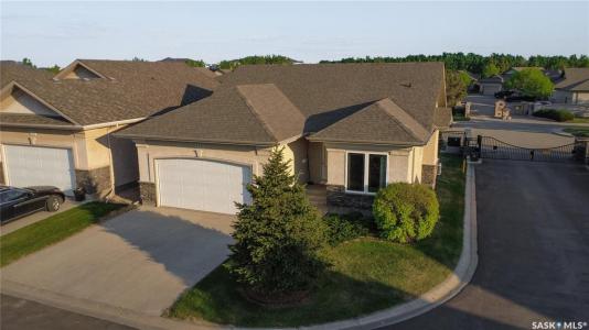 201 CARTWRIGHT TERRACE, Saskatoon, Saskatchewan S7T 0A4, Canadá